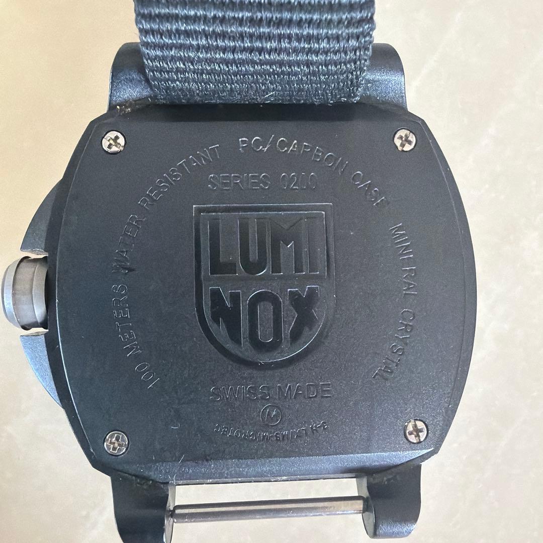 LUMINOX SWISS QUARTZ ブラックナイロンベルト