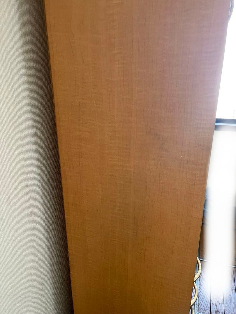 【送料込】食器棚 ガラス扉付き