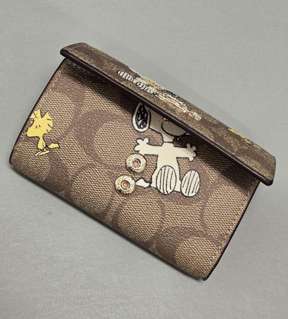 【美品】COACHコーチスヌーピーキーケース