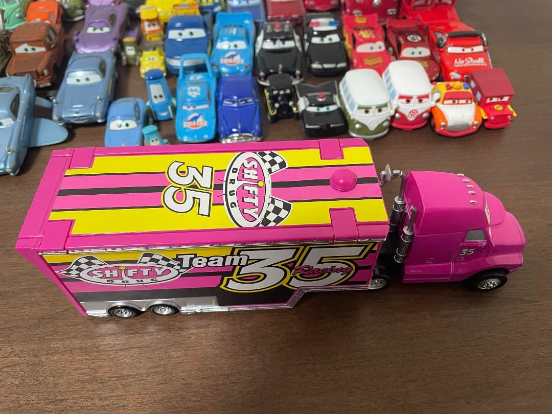カーズ トミカ まとめ売りトランスポーター付き