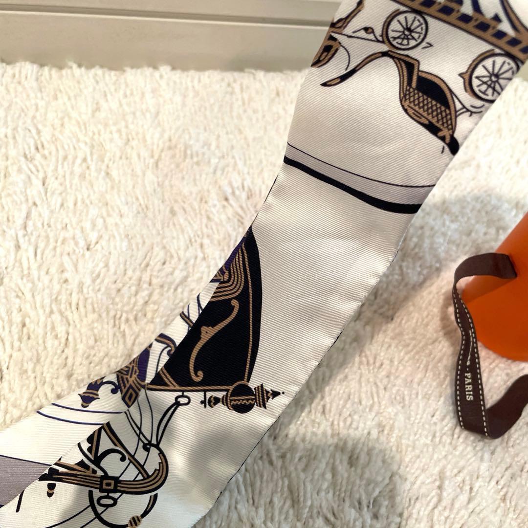 HERMES エルメス　ツイリー　エクスリブリス