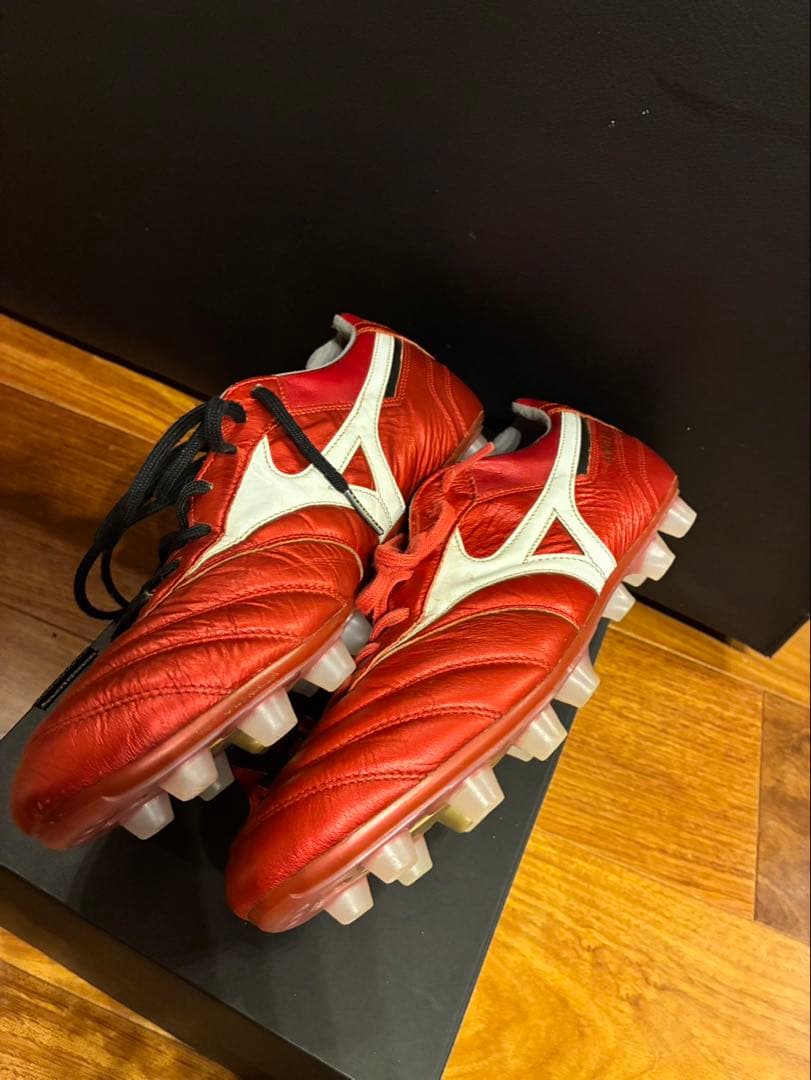 Mizuno Morelia サッカーシューズ レッド