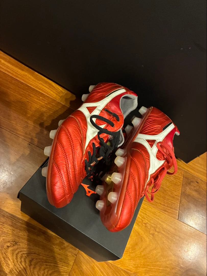 Mizuno Morelia サッカーシューズ レッド