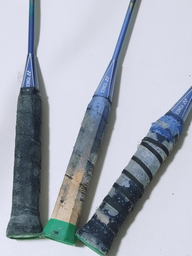 3本 YONEX AEROTUS 40 バドミントンラケット ヨネックス