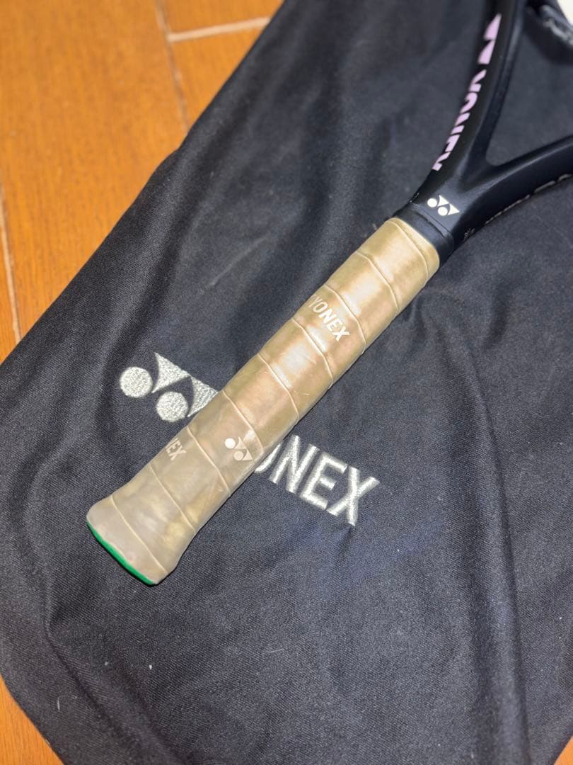 YONEX テニスラケット ブラックピンク