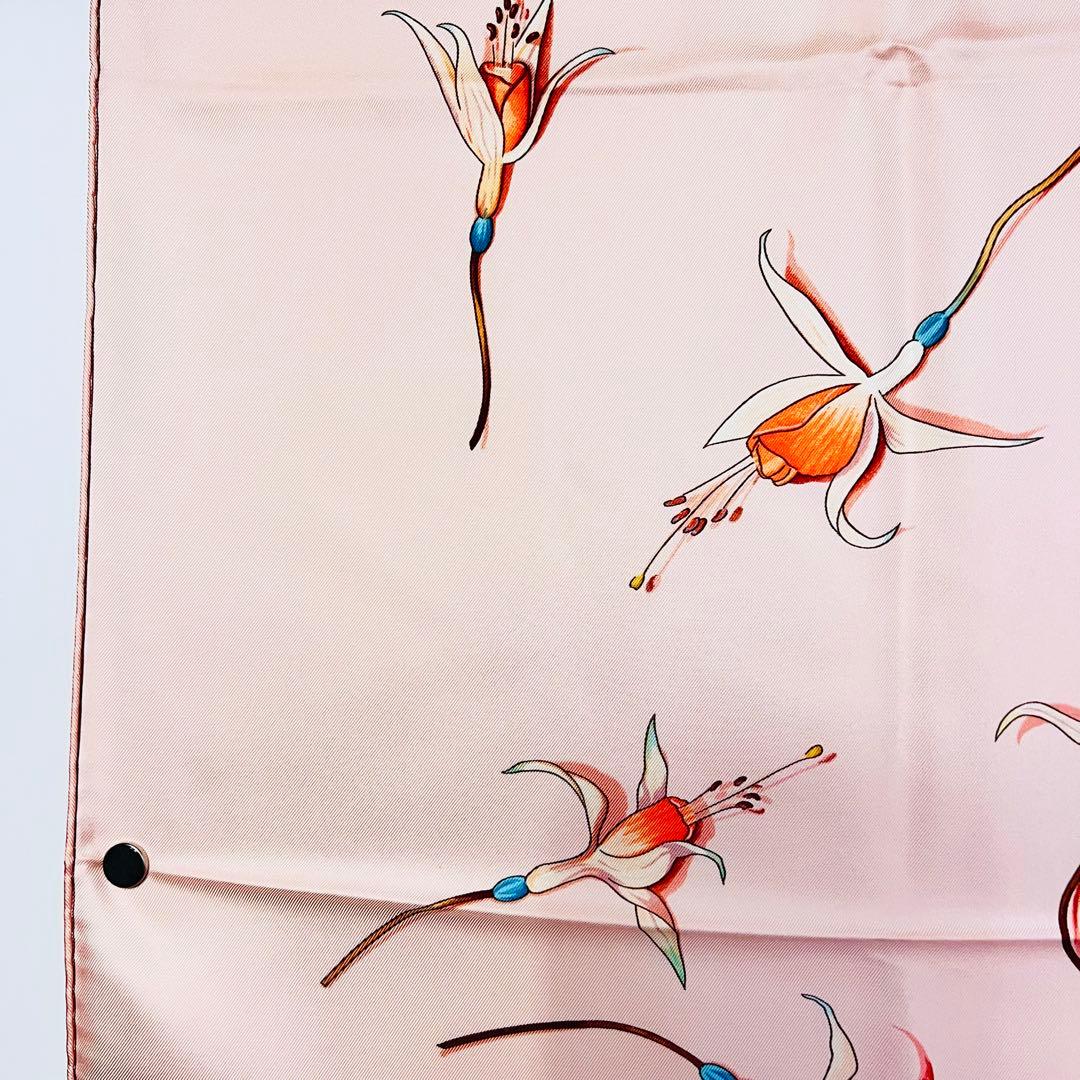 美品✨　エルメス　フクシャの花 シルクスカーフ　カレ90 ピンク