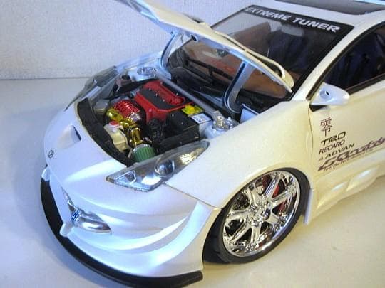 特価 童友社 (1/12) スポコン系 トヨタ CELICA TRD ライト点灯