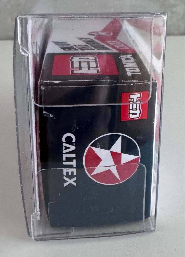 【海外限定品】 トミカ UDトラックス クオンCALTEXタンクローリー香港限定