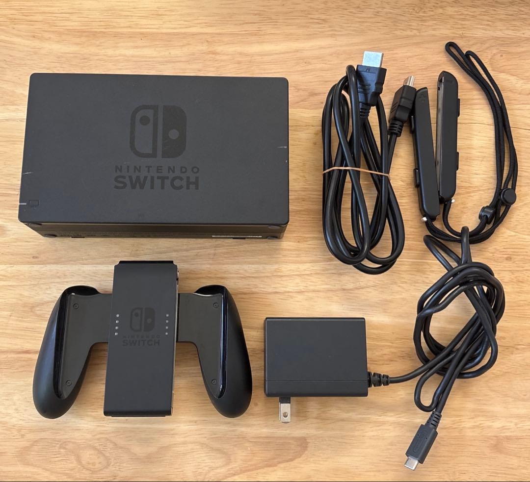 ニンテンドー スイッチ Switch 本体 任天堂 付属品完備 箱あり 付属品