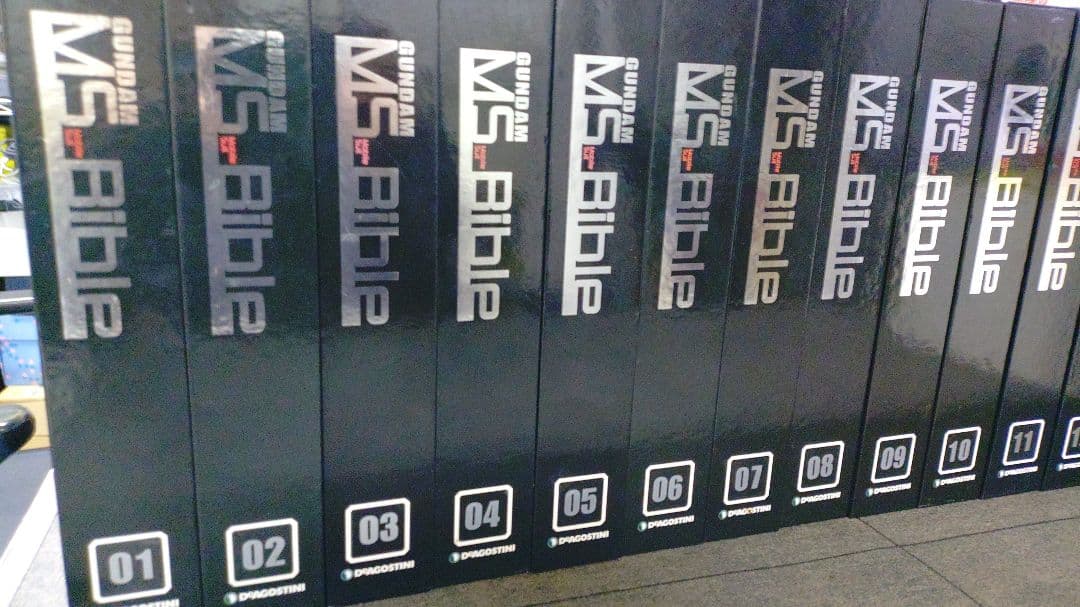 ガンダムMS Bible　全151巻＋専用ハードケース　　OD39