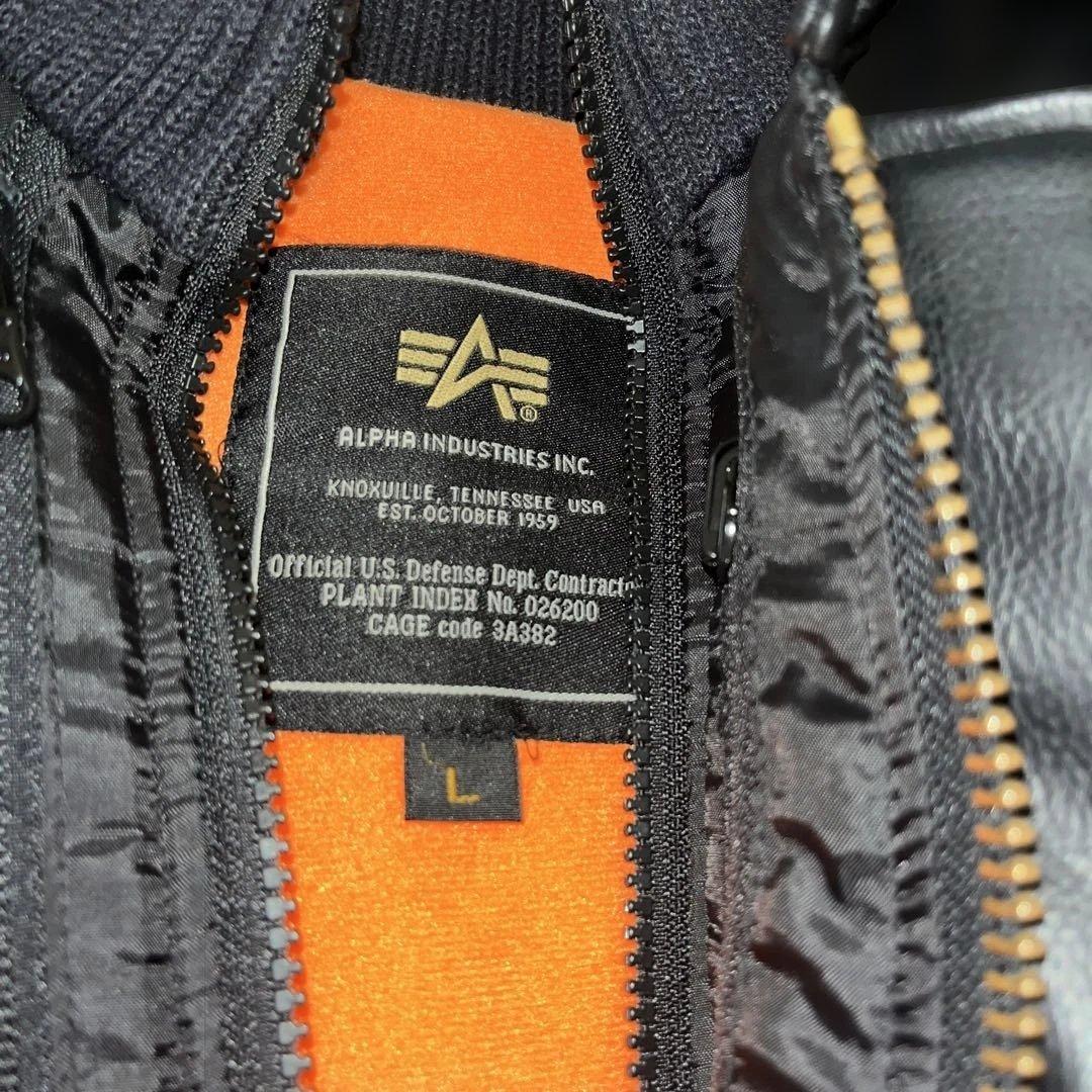 ALPHAINDUSTRIES フェイクレザージャケット　写真追加