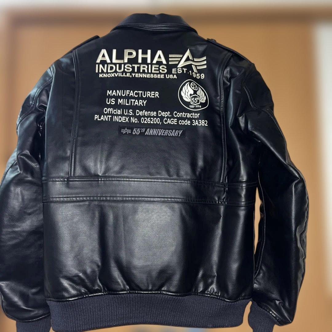 ALPHAINDUSTRIES フェイクレザージャケット　写真追加