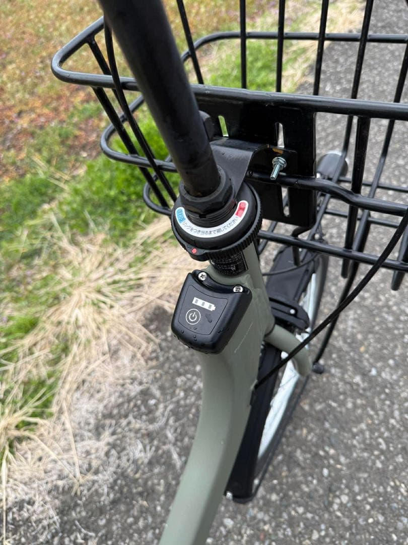 グレー 電動アシスト自転車 シティタイプ 前バスケット付き