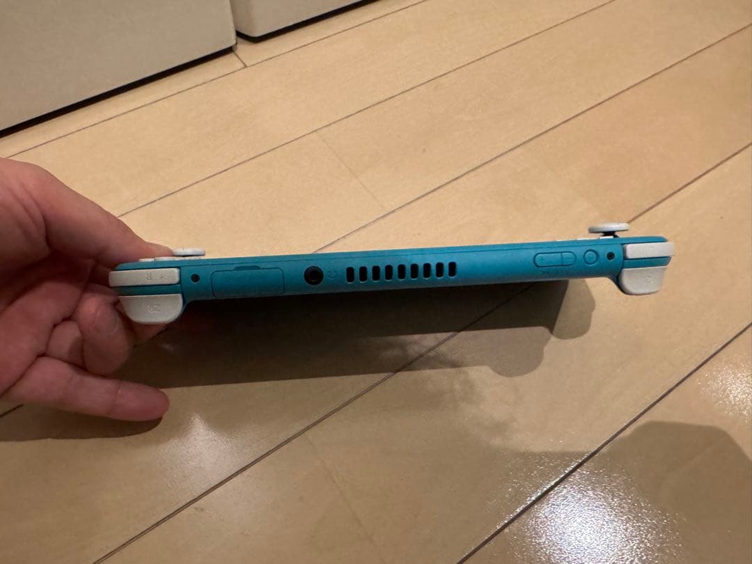 美品　【Nintendo】Switch Liteターコイズ　本体のみ