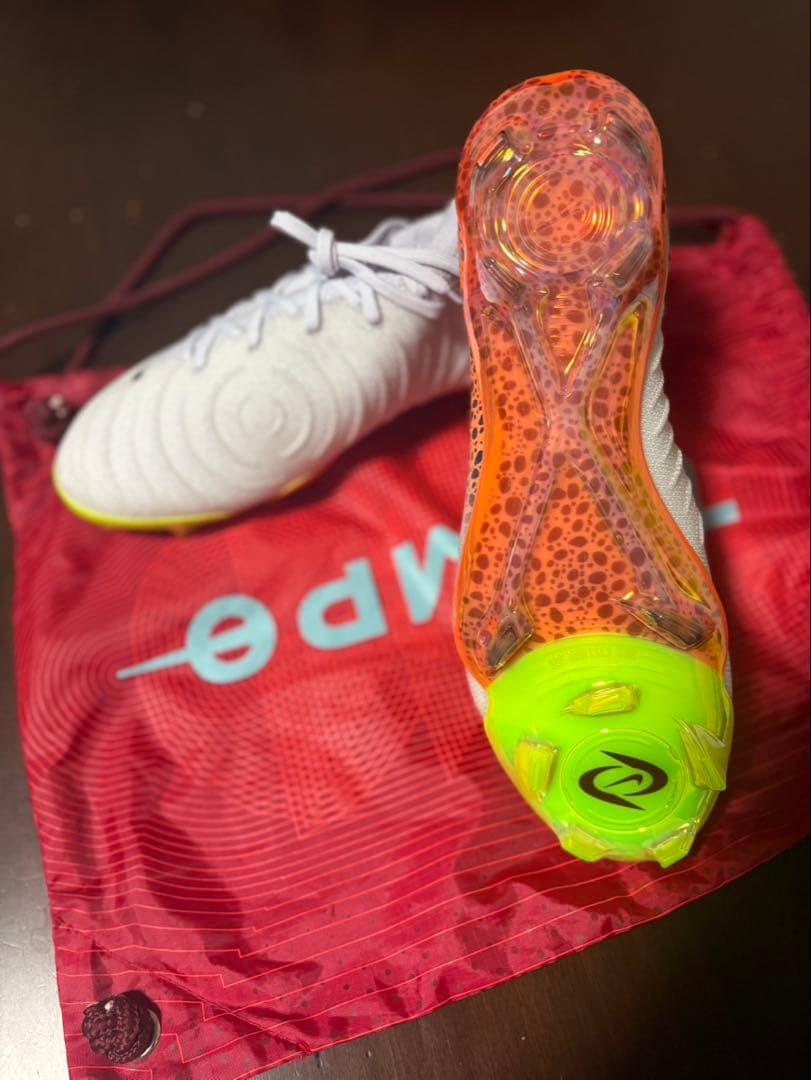 新品NikeファントムGX2エリートエレクトリックサファリ/マルチカラー27cm