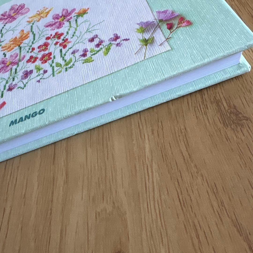 洋書 Agenda point de croix 2019