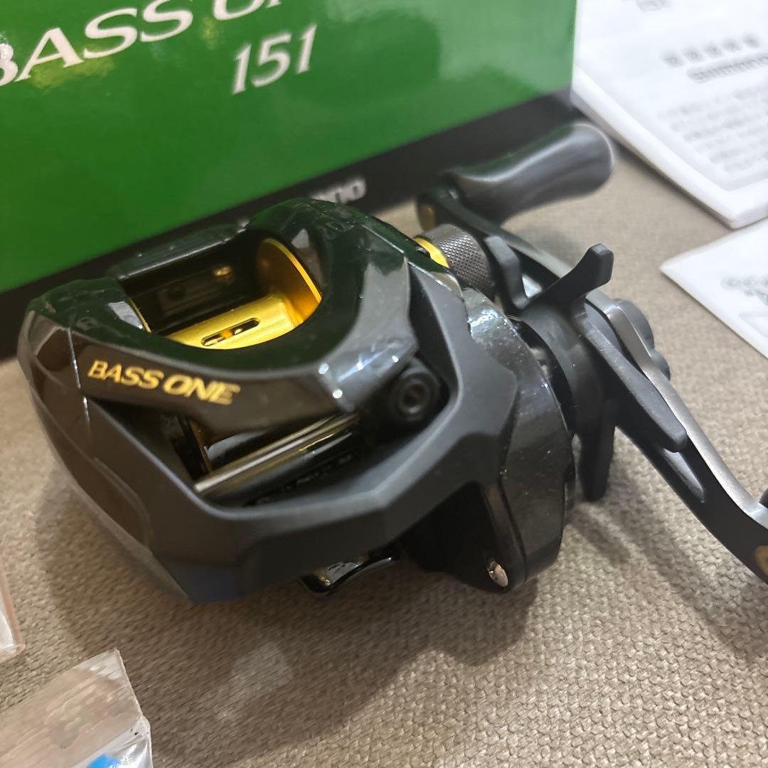 シマノ　バスワンXT 151 BASS ONE XT151 左巻