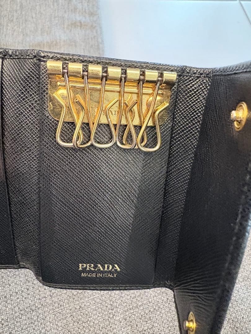 本日のみ大幅値下げ！PRADA キーケース