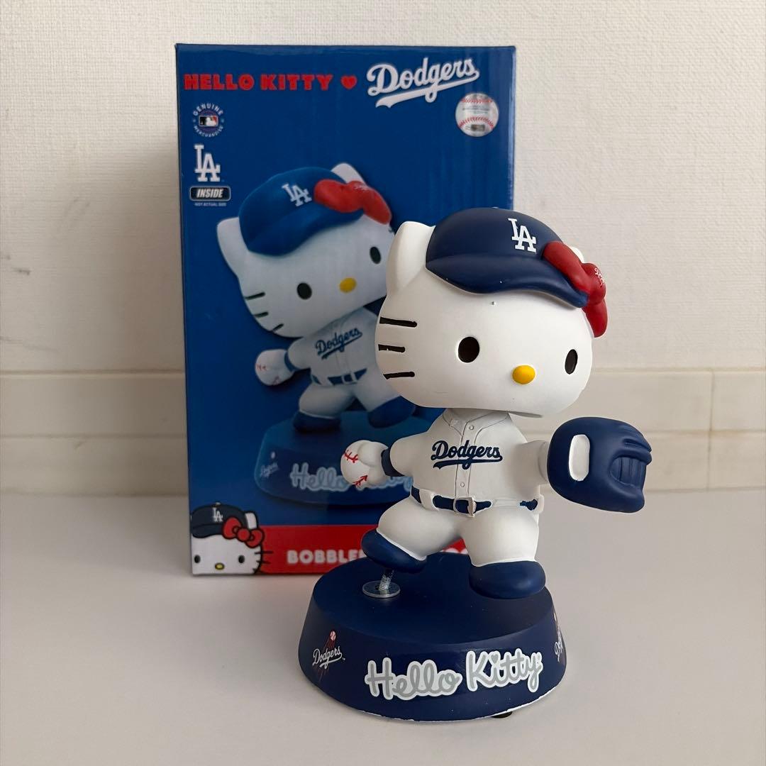 Hello Kitty×ドジャース ボブルヘッド 陶器のような重厚感