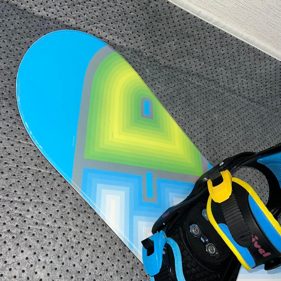 ５回使用 キッズスノーボード 128cm CSB×バイン×BOAブーツ