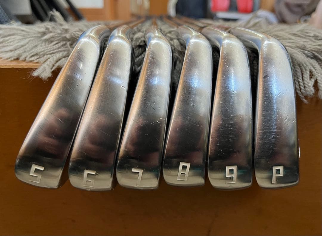 ONOFF KURO FORGED アイアン6本セット5-P 2022モデル