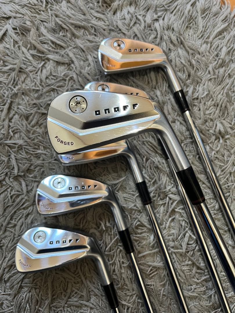 ONOFF KURO FORGED アイアン6本セット5-P 2022モデル