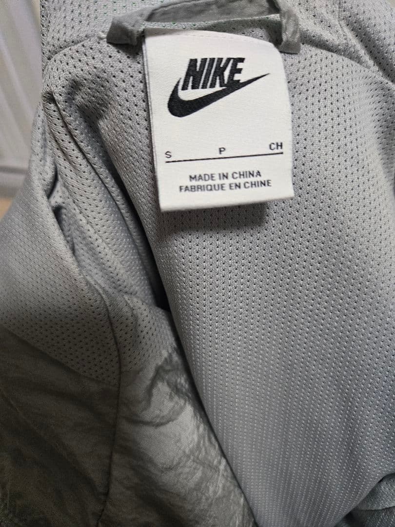 NIKE ウインドブレーカー上下【1月31日まで特価】