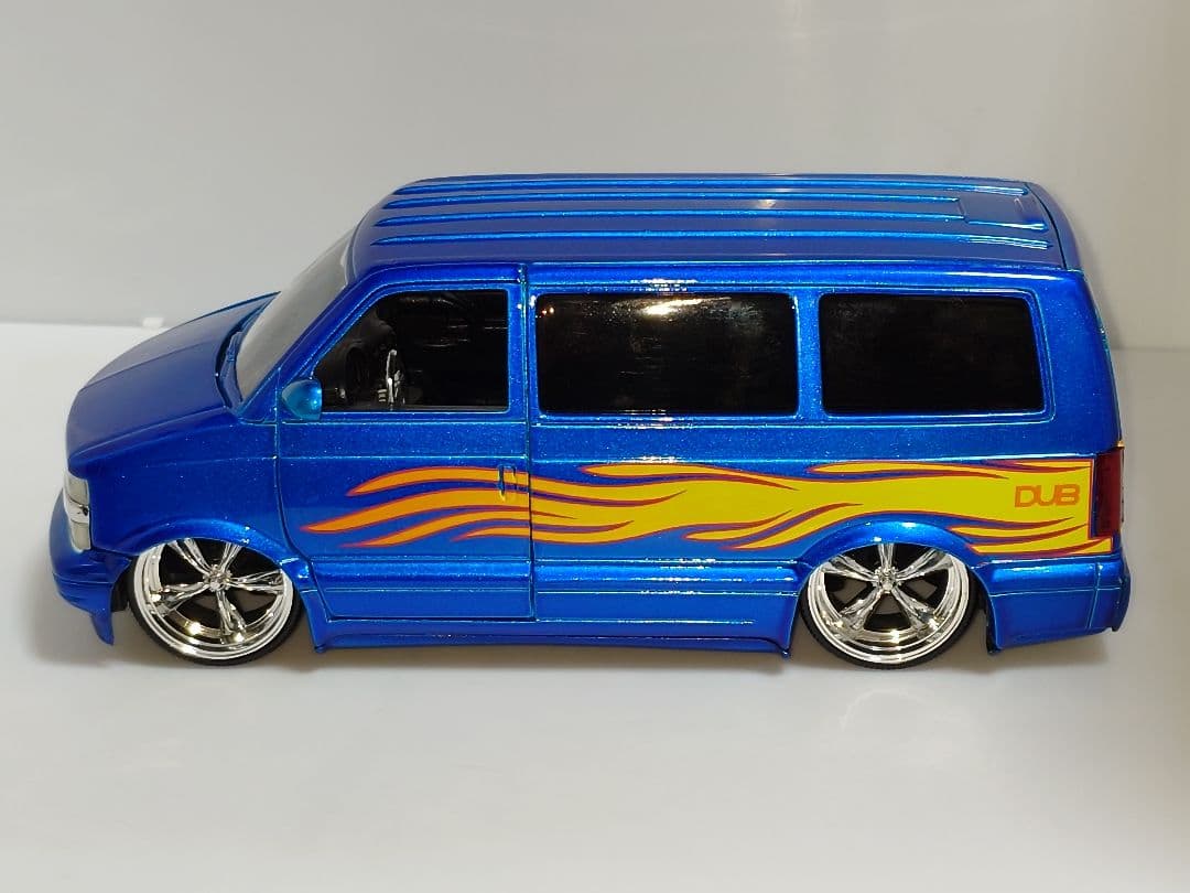 Jada アストロバン ミニカー 1/24 ブルー