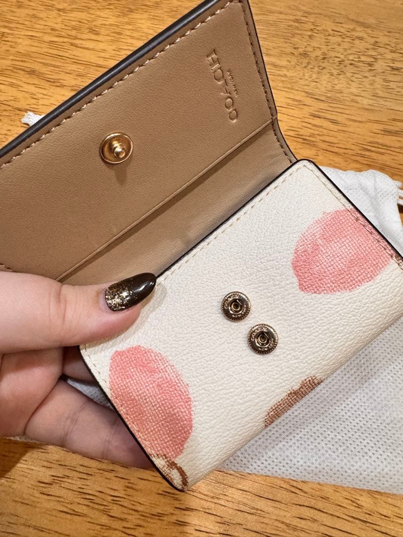 COACH 花柄レザーキーケース