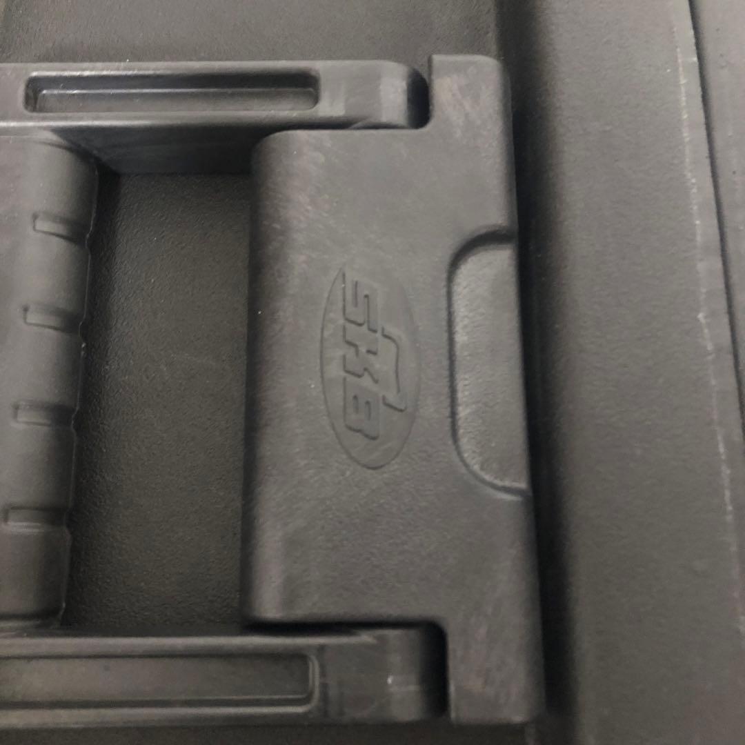 送料込★良品★SKB 4Uコンボラックケース キャスター キャリー 鍵付
