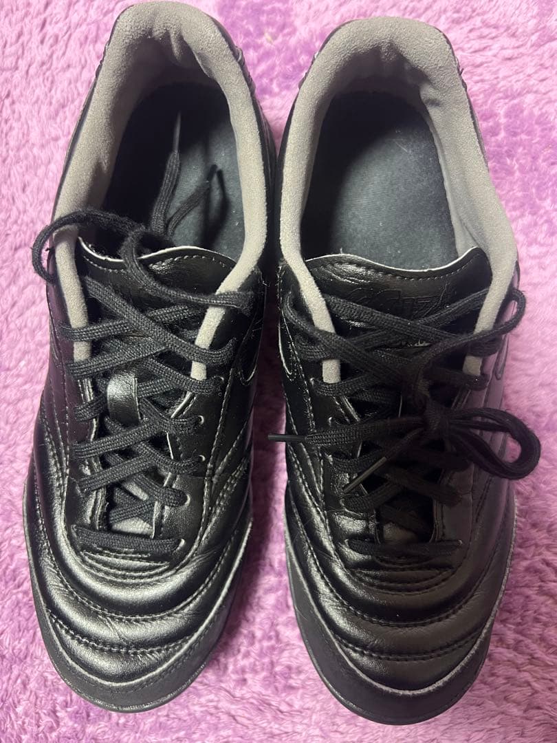 Mizuno Morelia ブラック トレーニングシューズ　23.5cm