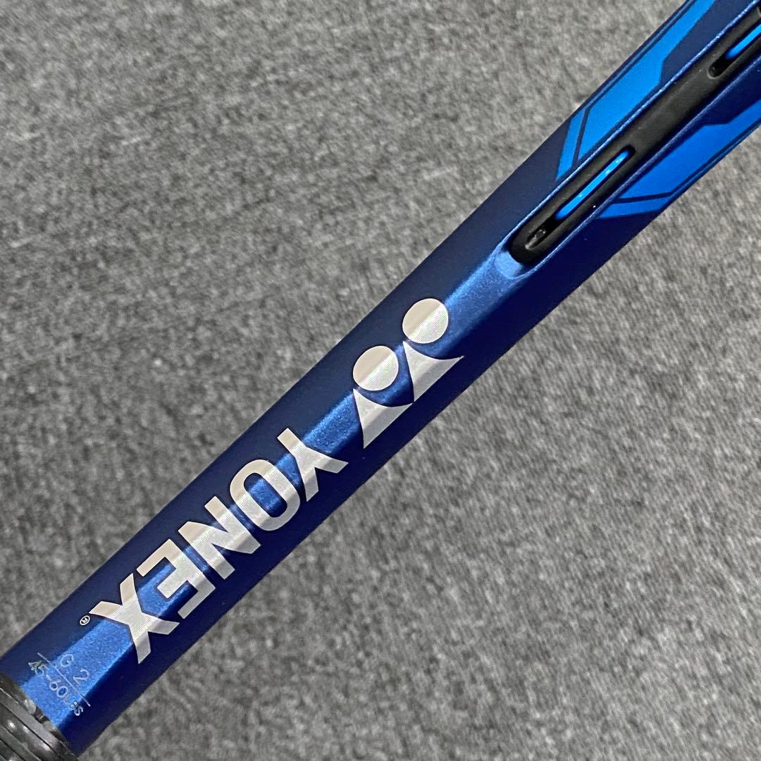 【美品】YONEXヨネックス EZONE100 45-60LBS G2 ラケット