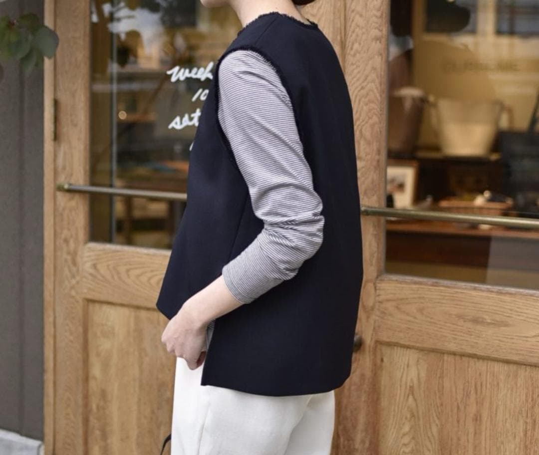 OUR 洗えるフリンジベスト ネイビー Vネック フリーサイズ