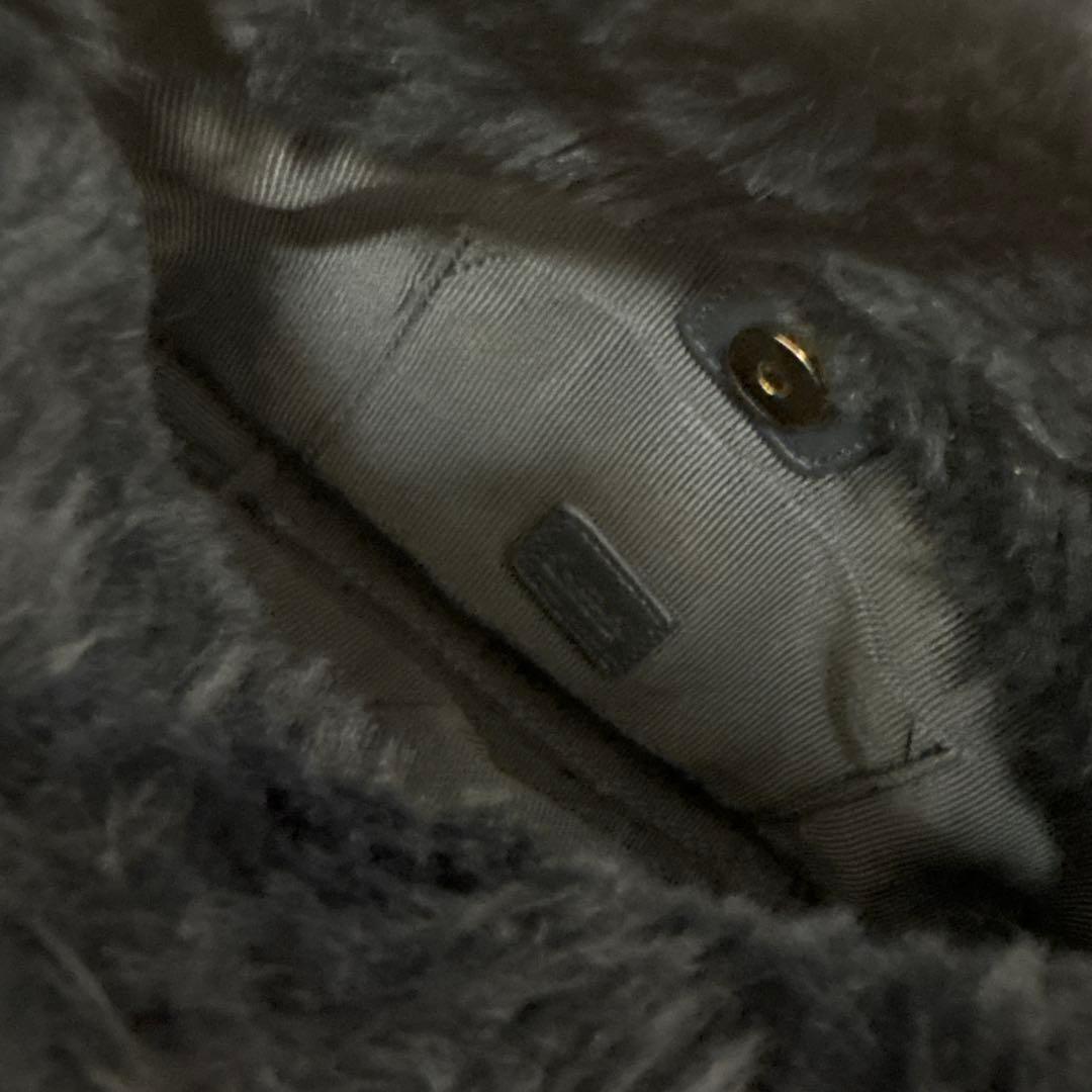 FURLA ブルーファーバッグ