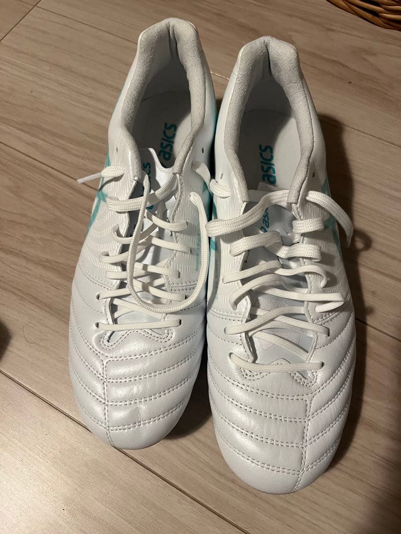 T*u様 サッカースパイク 25.5cm asics