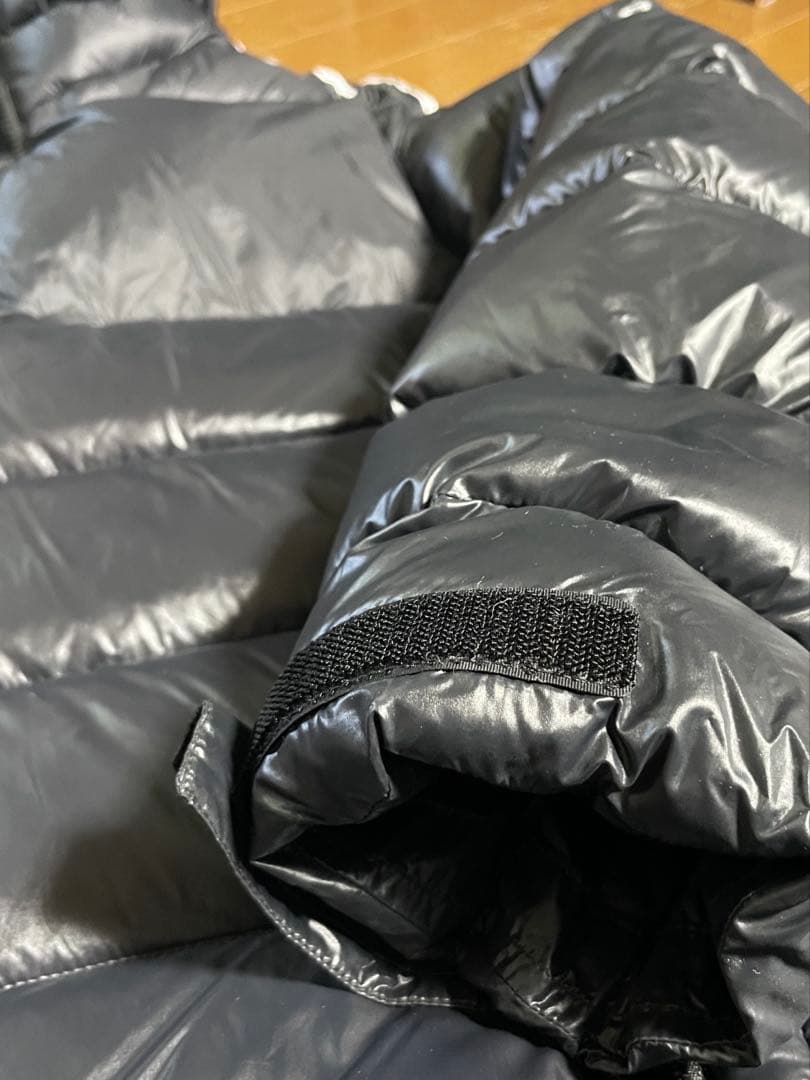 adidas フード付きダウンコート 黒　　ブラック　アディダス