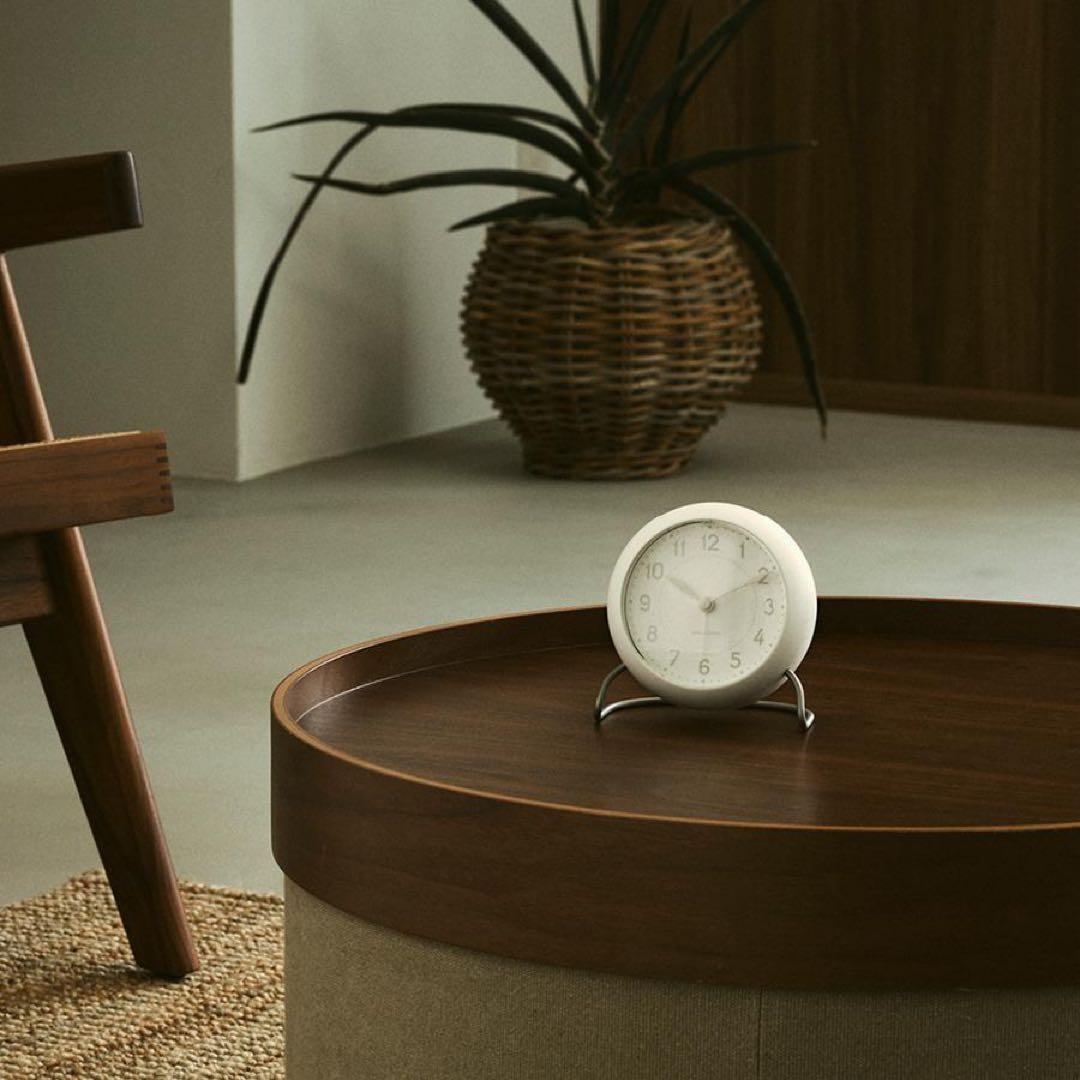 ARNE JACOBSEN STATION テーブルクロック Bellevue
