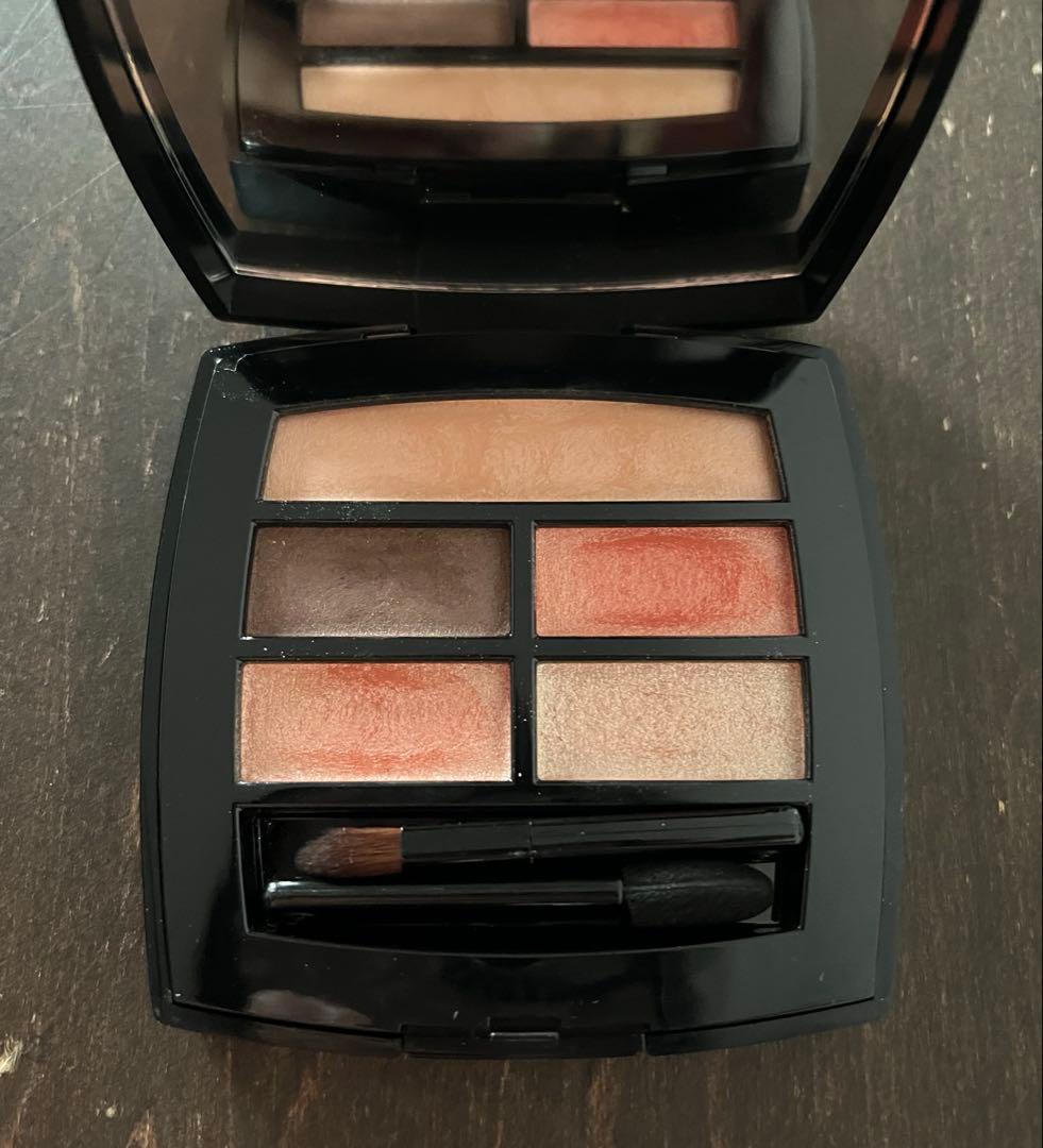 シャネル レベージュパレットルガール　ウォーム　アイシャドウ　CHANEL