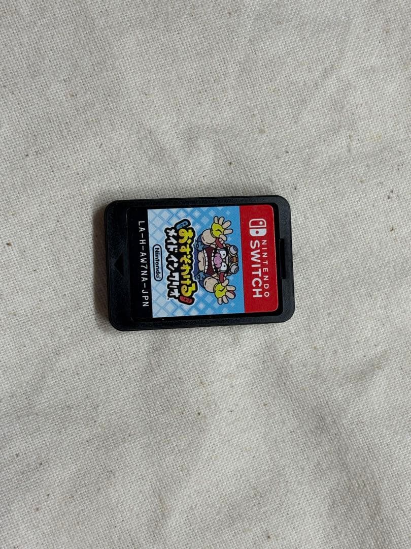 任天堂 ニンテンドースイッチ本体　カセット付き