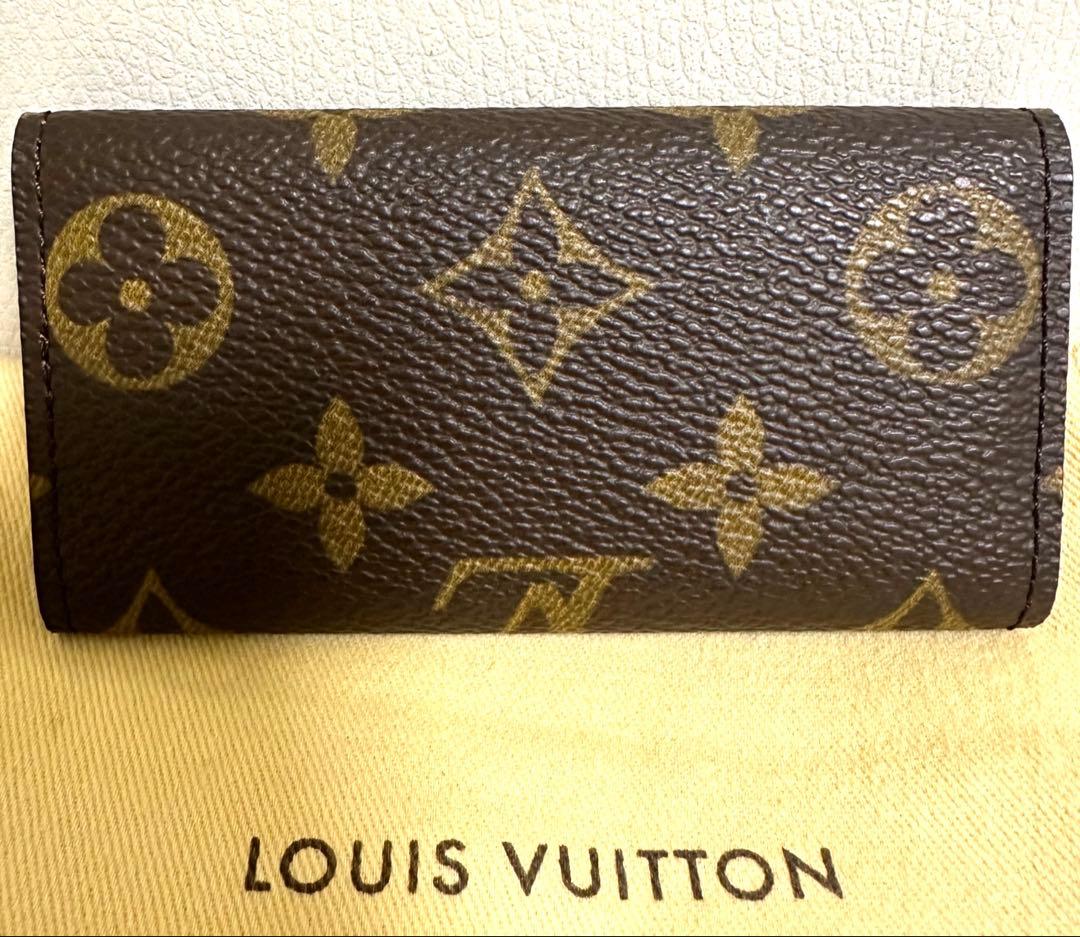 LOUIS VUITTON ルイヴィトン ミュルティクレ4 キーケース