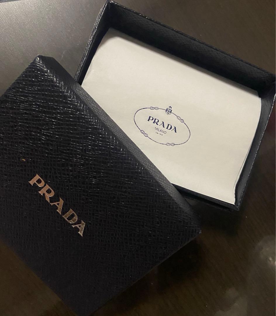 PRADA プラダ　キーケース　4連　ベージュ