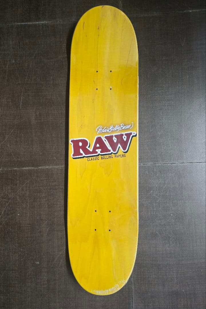 RAW スケートボードデッキ アートワークデザイン
