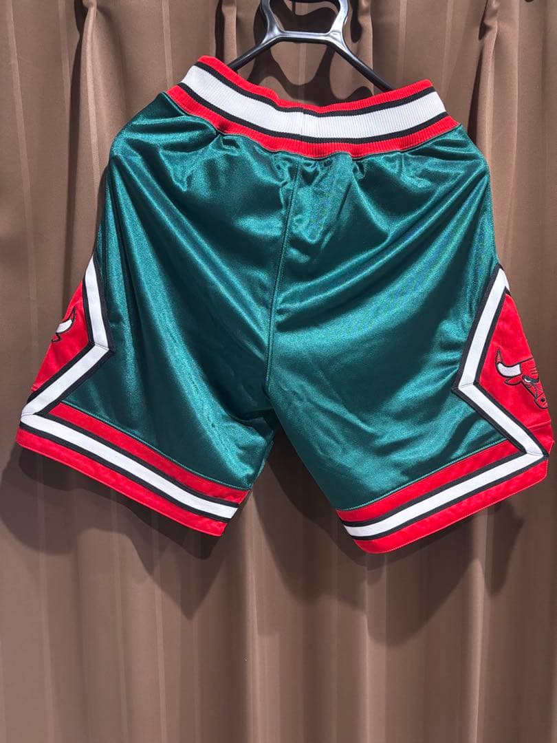 MITCHELL&NESS AUTHENTIC シカゴブルズ