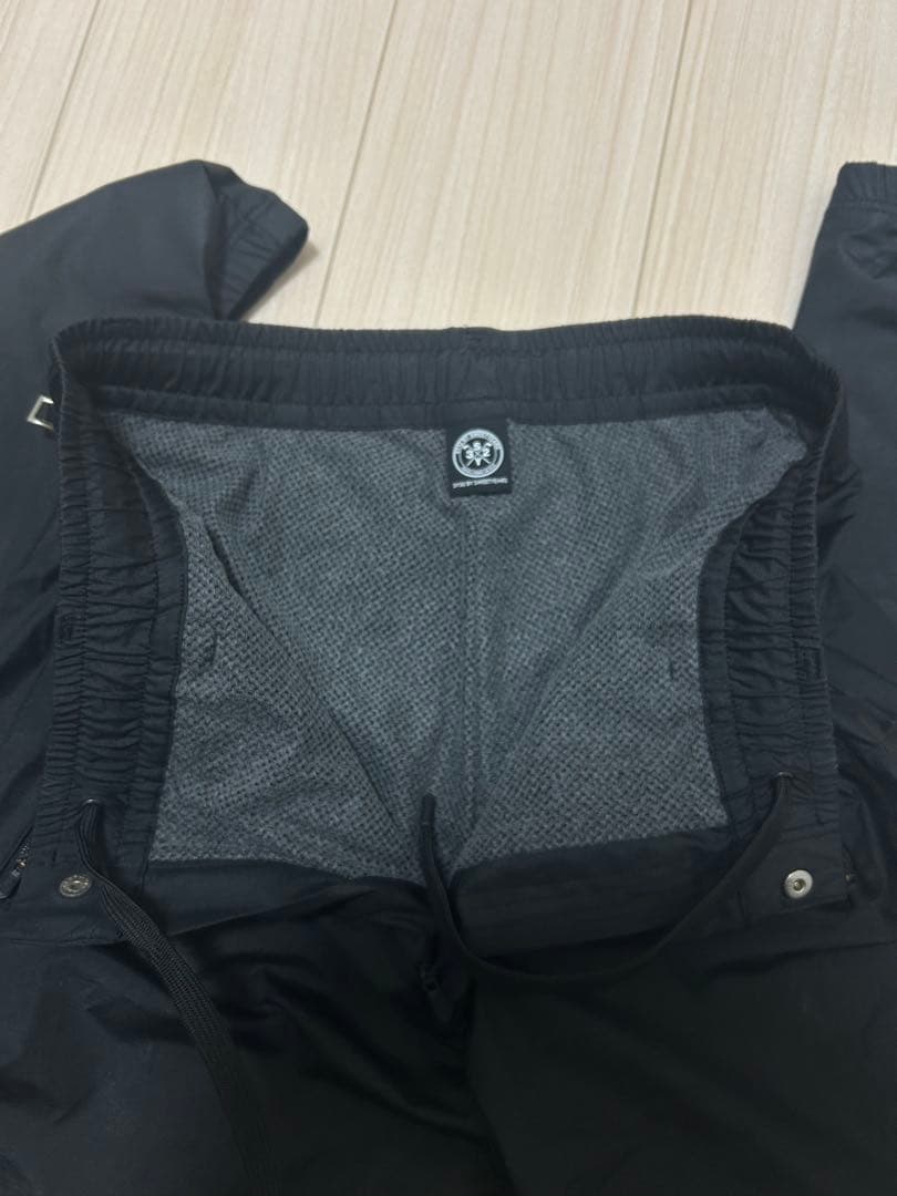 【美品】SY32 ゴルフ セットアップ 上下L 黒 定価52,000円