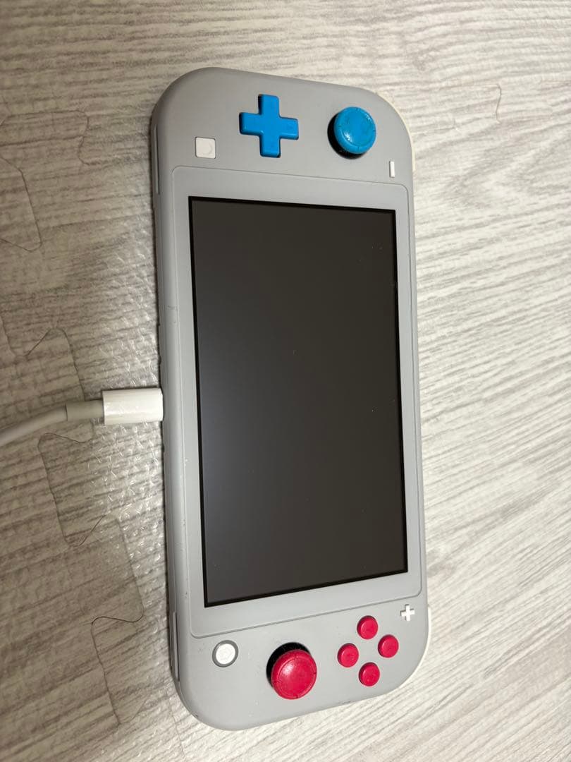 Nintendo Switch Lite ポケモンモデル
