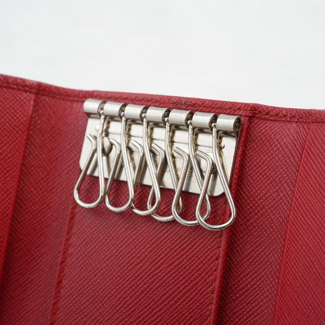 未使用品　箱付き　PRADA プラダ　キーケース　サフィアーノレザー　レッド