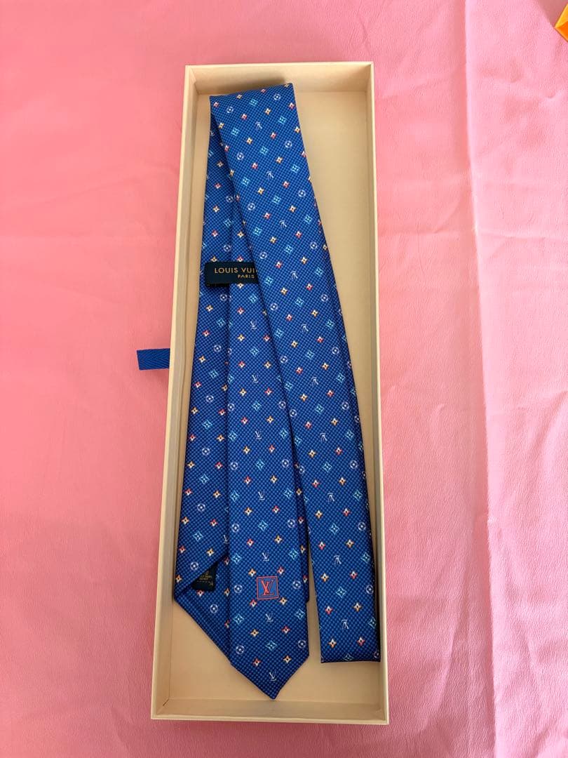LOUIS VUITTON 青 ネクタイ