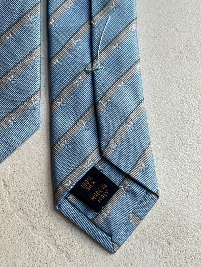 【極美品】LOUIS VUITTON 水色 ストライプ ネクタイ