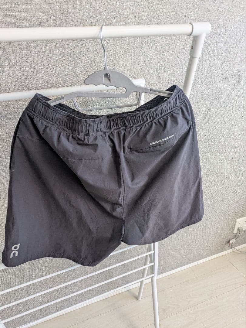 On 7\" Core Shorts M ブラック　オン