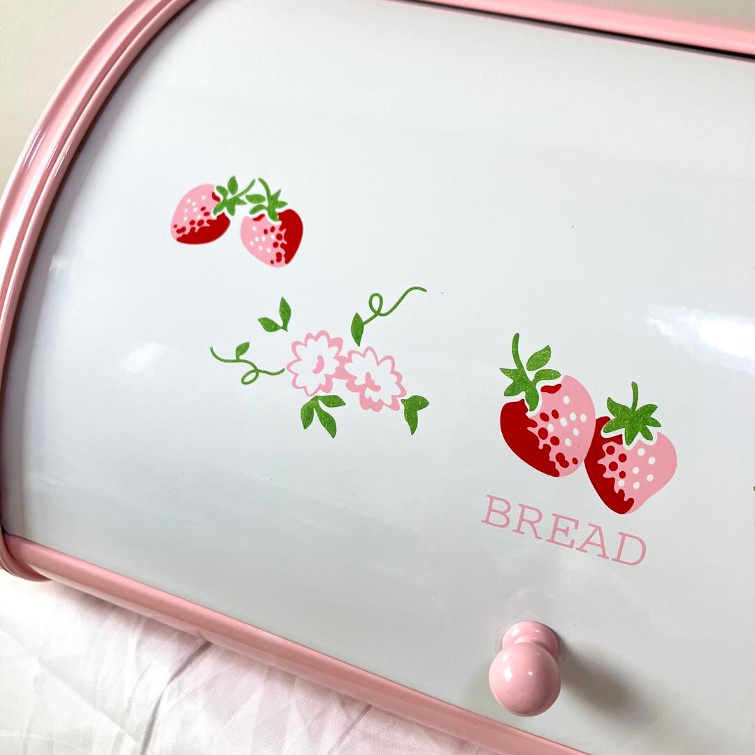 【貴重・レア】かわいいストロベリー柄♡いちご柄♡ブレッドケース♡ホーロー♡